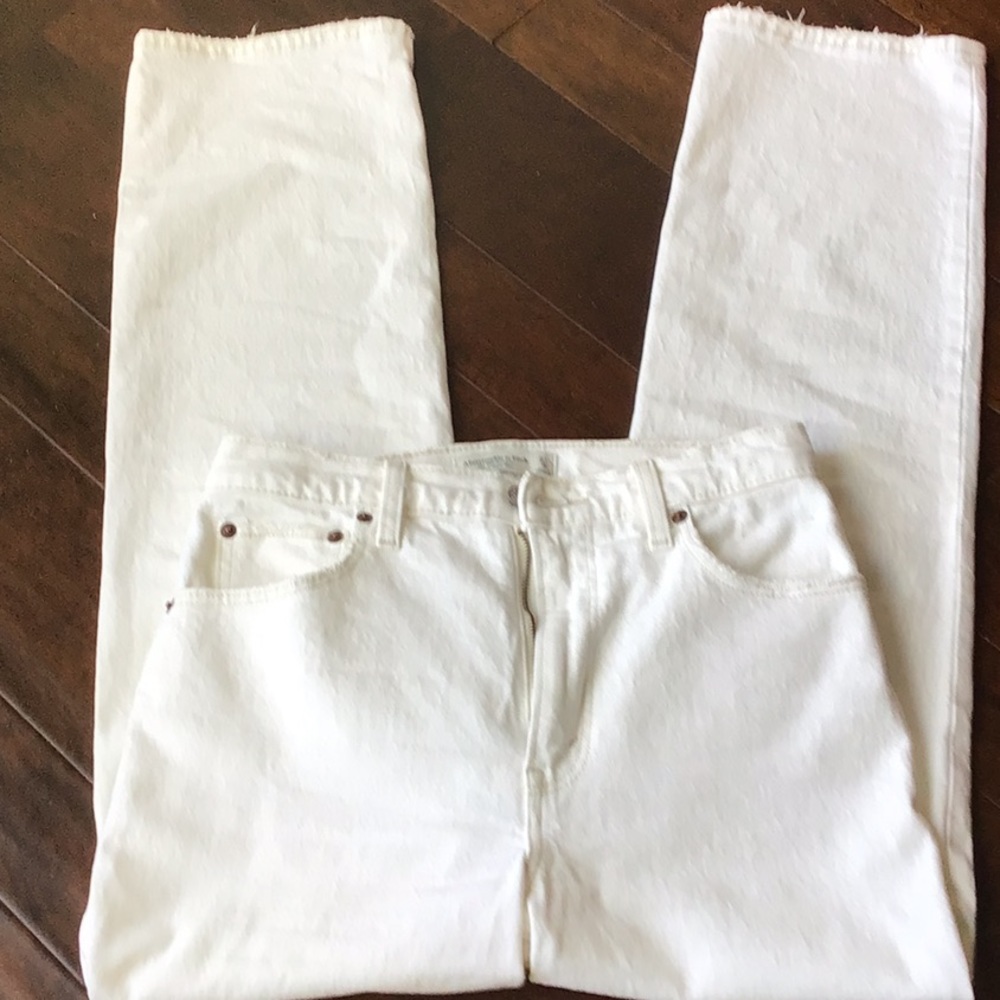 Abercrombie and Fitch- The Nineties Straight Ultra High Rise